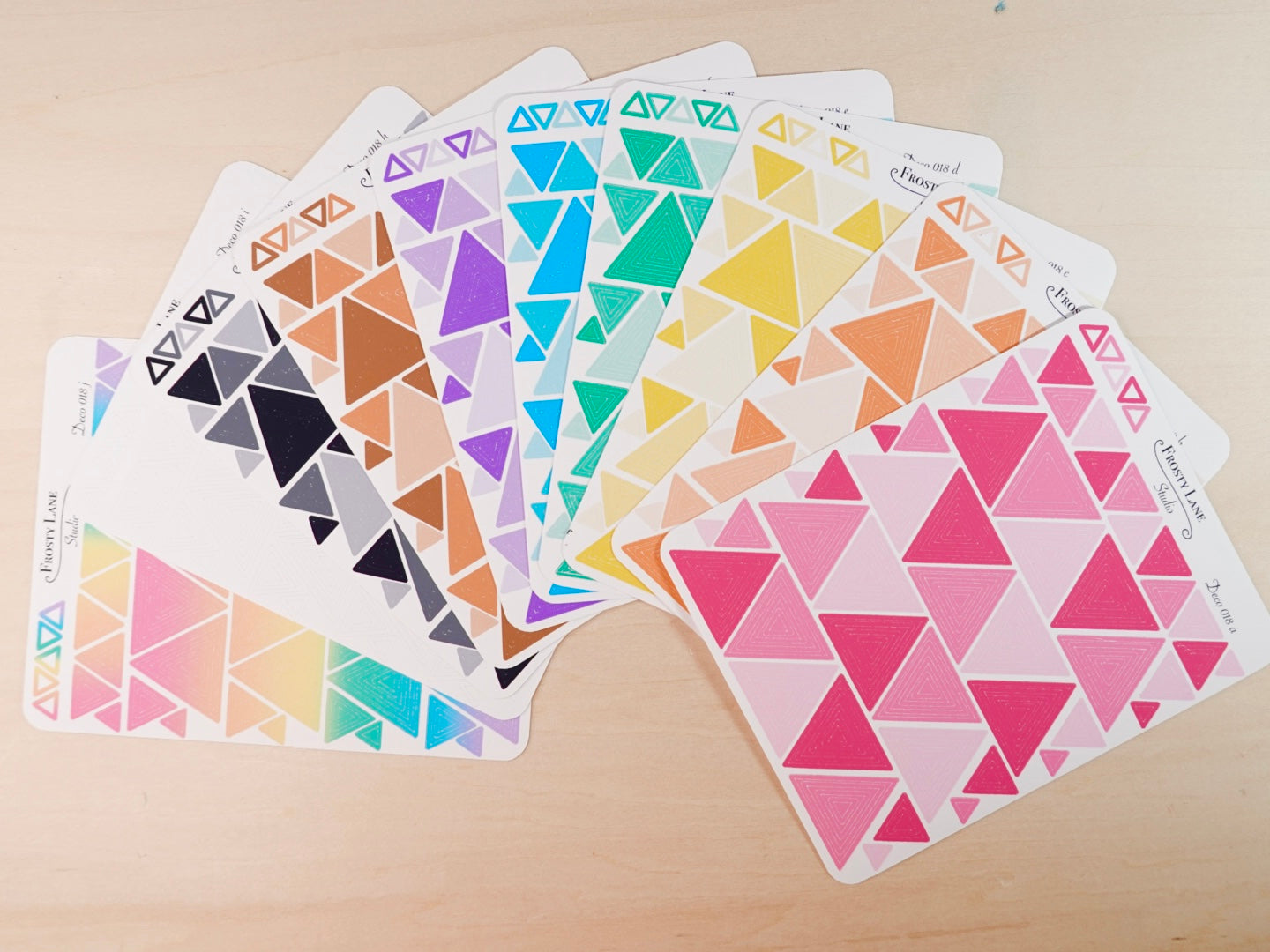Triangle Deco018